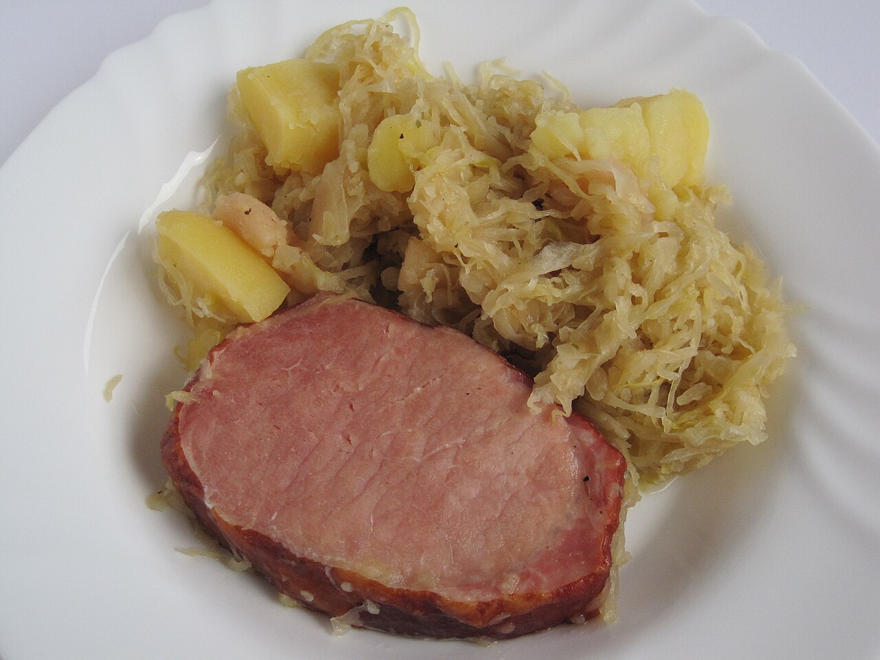 Selchfleisch mit Erdäpfeln