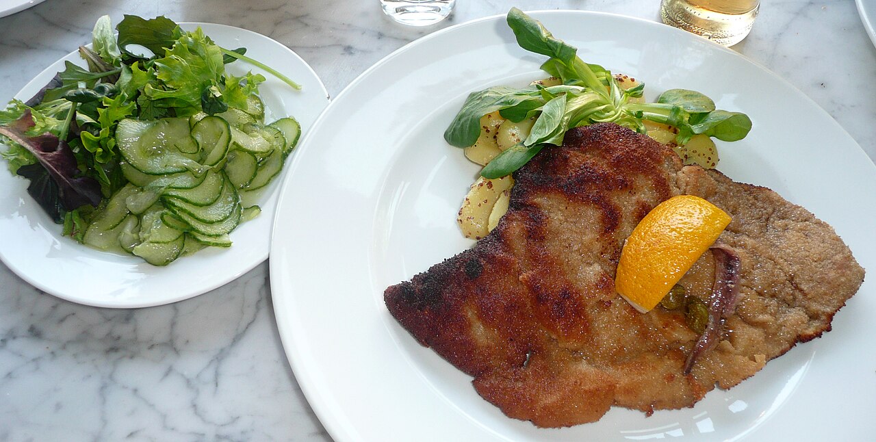 Surschnitzel mit Rahmsoße